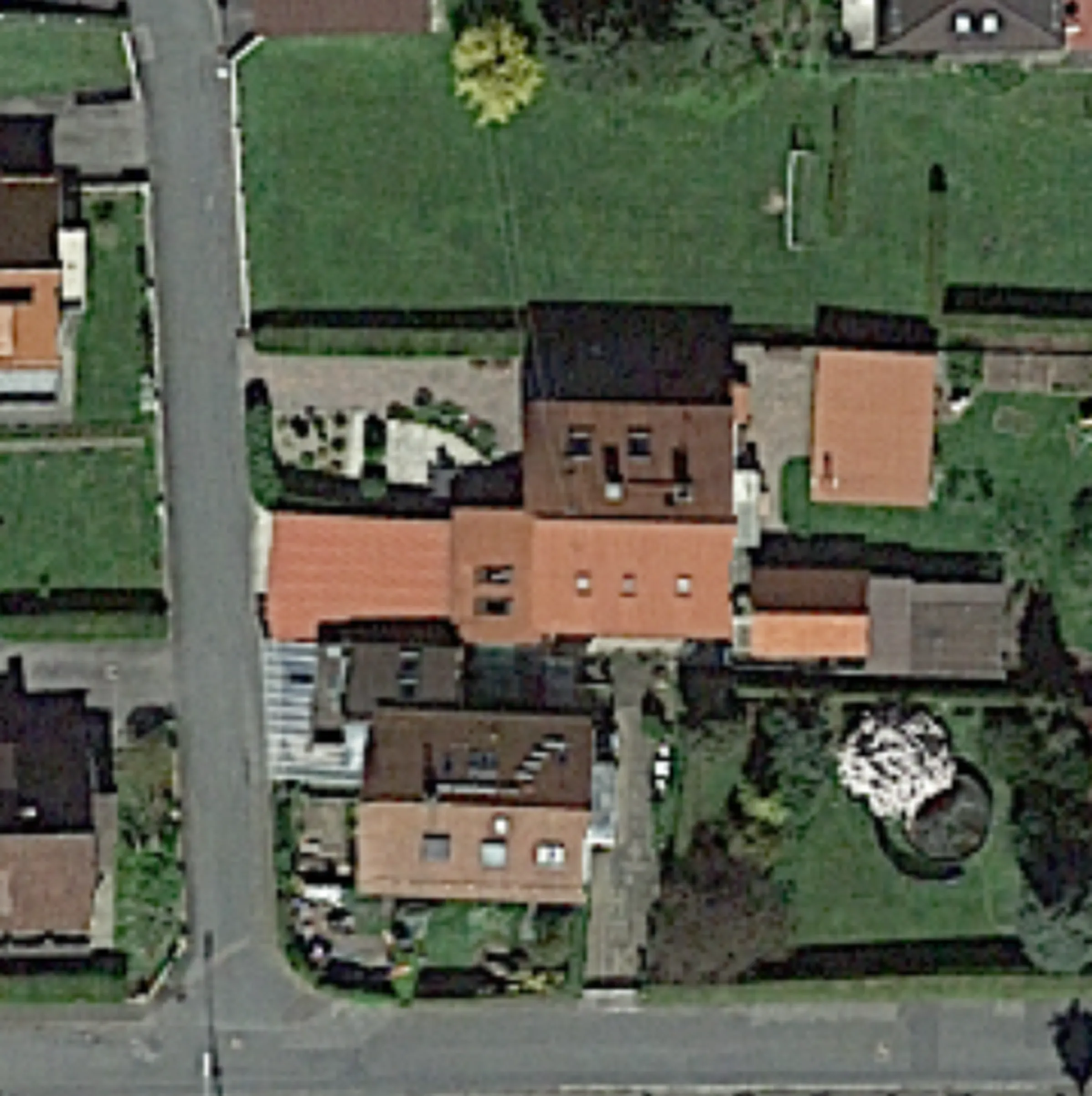 HD-Satellitenbild eines Hauses